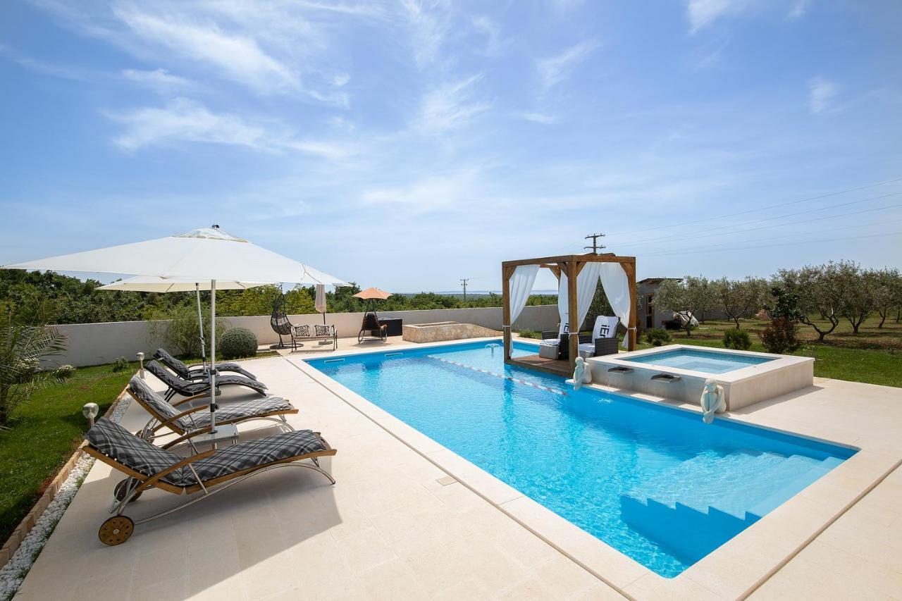 Holiday House Bilos Воднян Екстер'єр фото